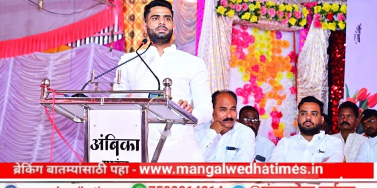 मोठी बातमी! बबनराव आवताडे गटाची बैठक संपन्न; बैठकीत घेतला ‘हा’ निर्णय; सिध्देश्वर आवताडेंचे कार्यकर्त्यांवरचे प्रेम बघून कार्यकर्ते झाले भावूक