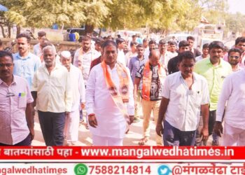 दिलीप धोत्रे यांनी केलेली कामे सोशल मीडियावर व्हायरल, यंदा परिवर्तन अटळ; धोत्रे यांनी व्यक्त केला विश्वास