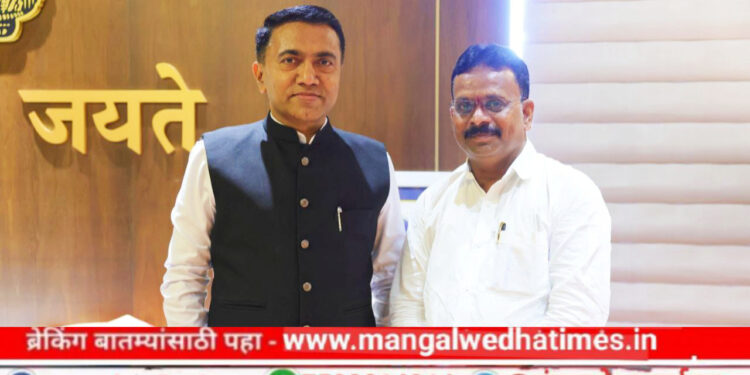 मंगळवेढ्यातील युवकाचा गोव्यातील व्यवसाय तरुणांसाठी प्रेरणादायी; प्रकाश खंदारे यांची हॉटेल व्यवसायात रॉयल एन्ट्री; मुख्यमंत्री प्रमोद सावंत