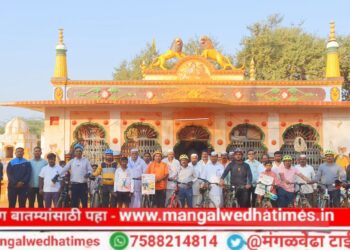 रस्त्यावरील अपघात कमी करण्यासाठी वारी परिवार व सायकल क्लब यांनी केले असे काही..; त्याचे सर्वत्र कौतुक केले जात आहे!