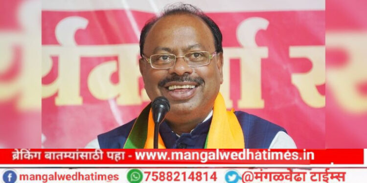 शेतरस्ते बंद करणाऱ्यांवर फौजदारी गुन्हे दाखल करा; पोलीस संरक्षणासह ‘ही’ फी बंद करणार; महसूल मंत्री चंद्रशेखर बावनकुळे यांचे आदेश