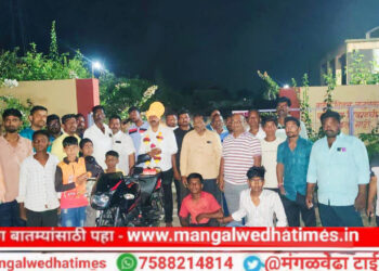 अंधश्रद्धेला मूठमाती! मारुती दवले गुरुजी यांनी चक्क स्मशानभूमीत साजरा केला वाढदिवस…