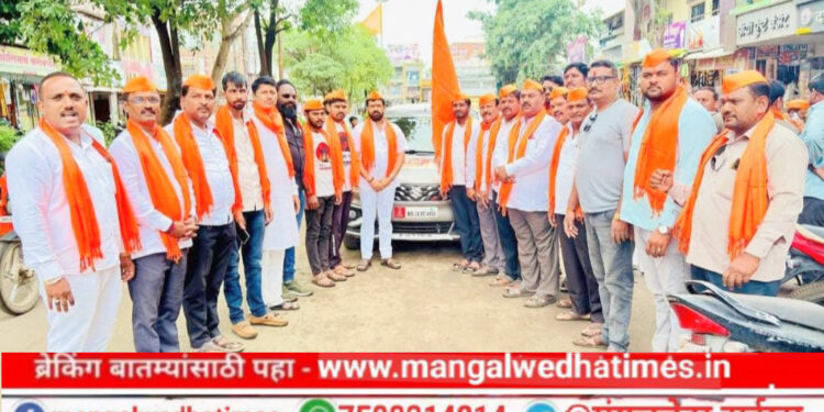 दानशूर! मराठा आंदोलनात अनिल सावंत वगळता अनेक मराठा पुढारी गायब; समाजाचा रोष उफाळला, चर्चला उधाण; सावंत यांनी केली सढळ हाताने मदत