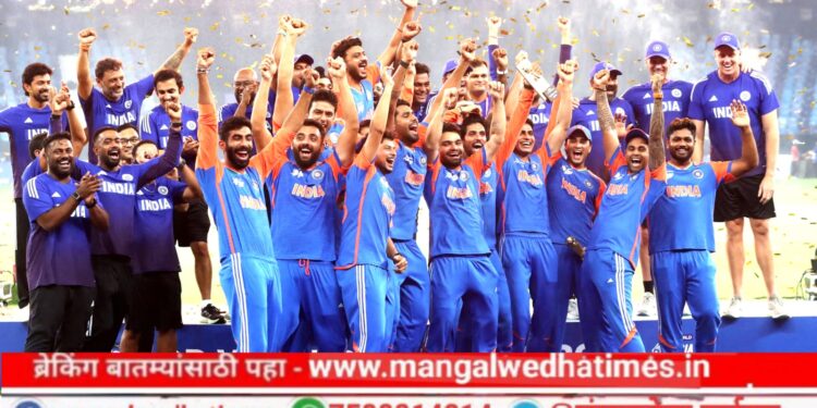 फायनल संपल्यानंतर 1 तास राडा; मोहसीन नक्वी ट्रॉफी घेऊन पळाला, भारतानेही दाखवून दिले, टीम इंडियाचा धडाकेबाज निर्णय; दुबईत रंगला नाट्यमय थरार; नेमकं काय काय घडलं?