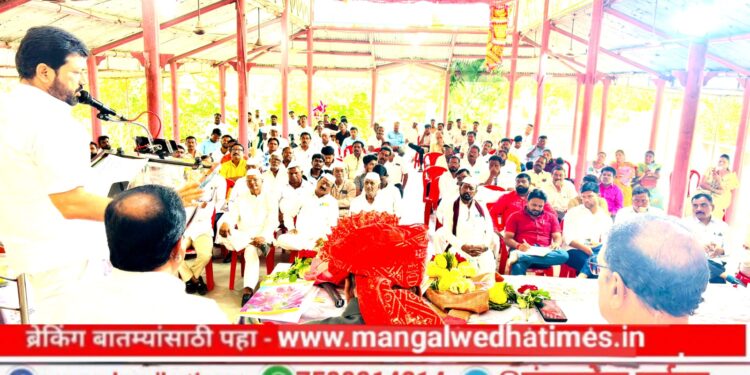 निवडणूक लढवणाऱ्या उमेदवारांच्या पाठीशी संपूर्ण ताकद लावणार; सत्ता आणण्यासाठी जीवाचं रान करणार; अनिल सावंत यांनी फुंकले नगरपालिकेचे रणशिंग..