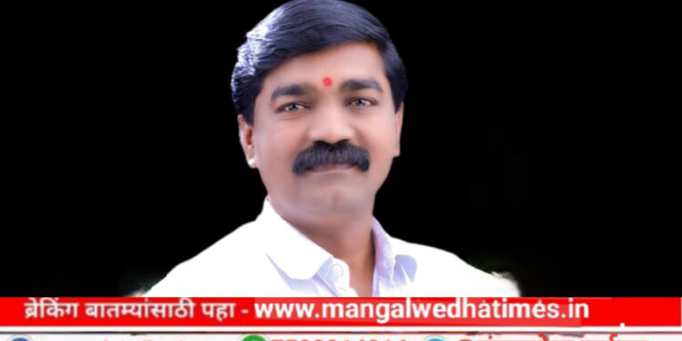 शिट्टी वाजली! पत्रकारितेतून समाजकारण आणि राजकारणाकडे वाटचाल; पत्रकार महादेव धोत्रे प्रभाग 8 मधून नगरसेवक पदासाठी रणांगणात, मिळतोय उत्स्फूर्त प्रतिसाद