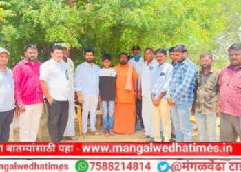 लोकनेता! घोडके कुटुंबावर कोसळला दु:खाचा डोंगर; चेअरमन अनिल सावंतांनी सावरले, दिला माणुसकीचा आधार